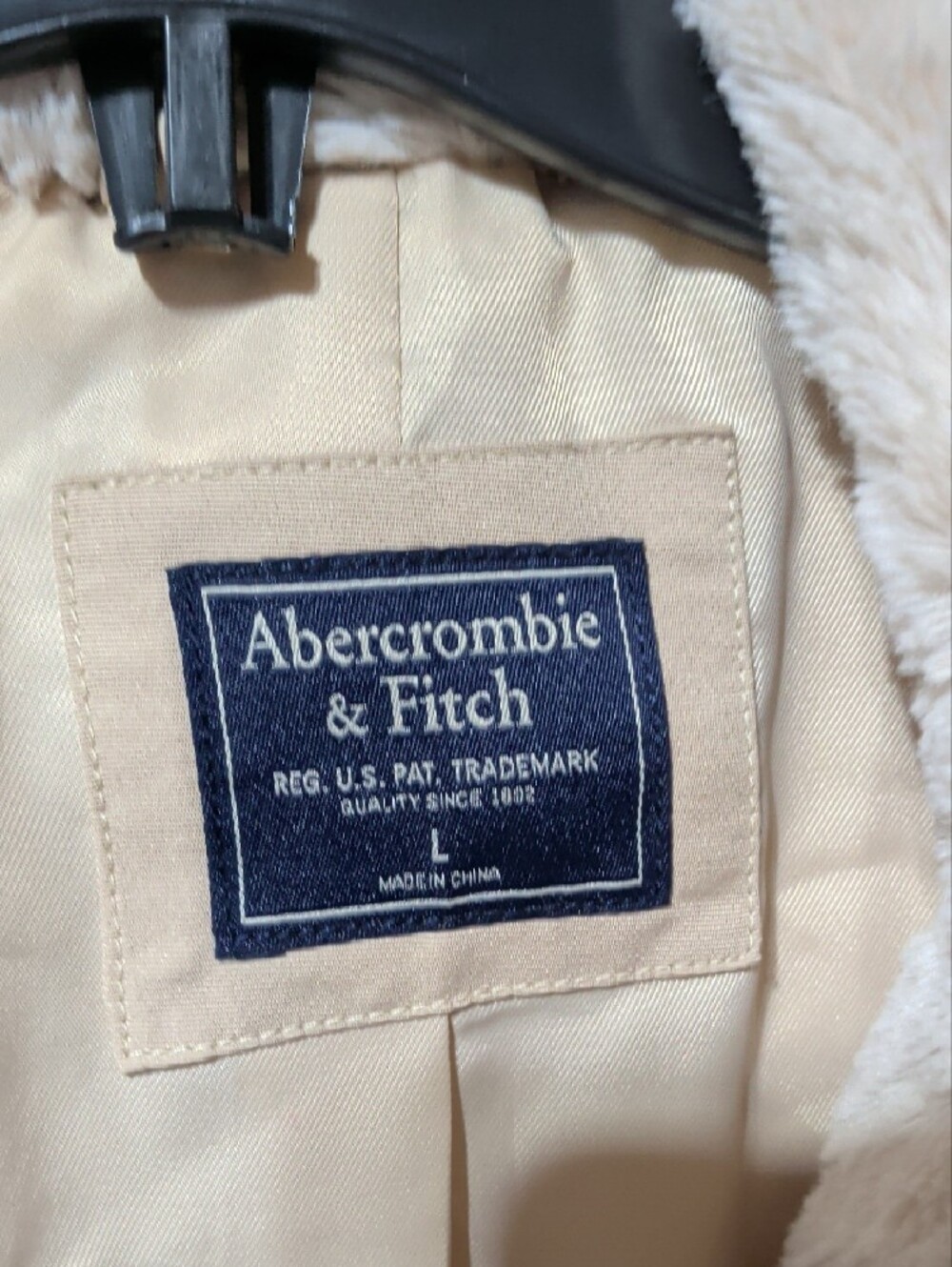 Abercrombie & Fitch Light Cream Faux Teddy Coat - Picture 2 of 3